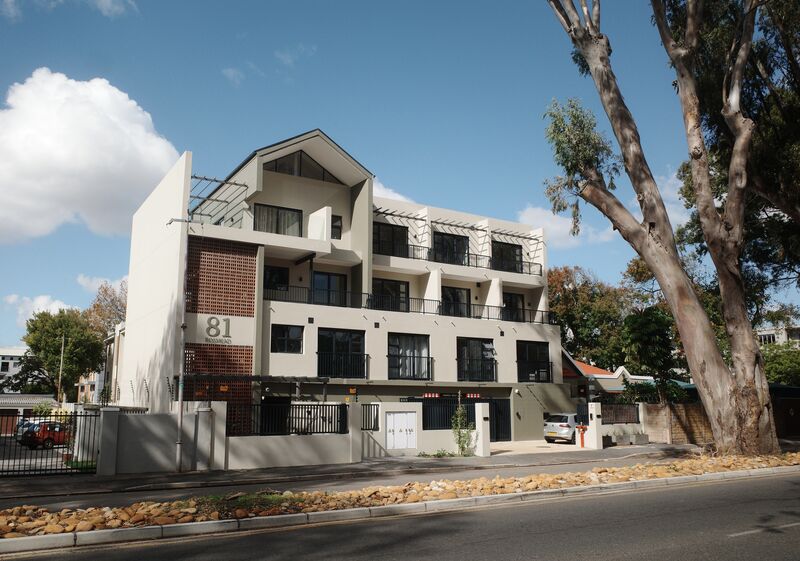81 Rosmead