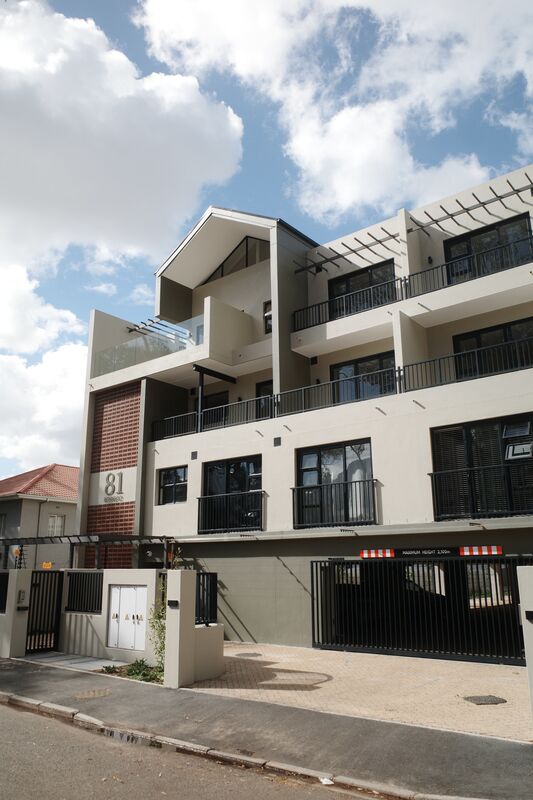 81 Rosmead
