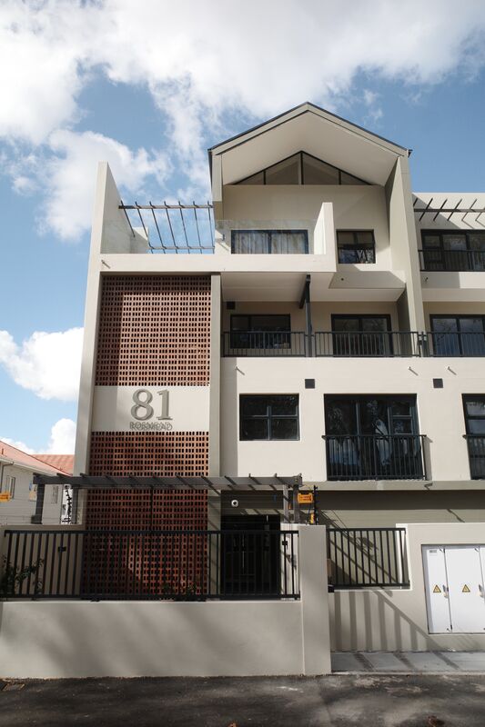 81 Rosmead