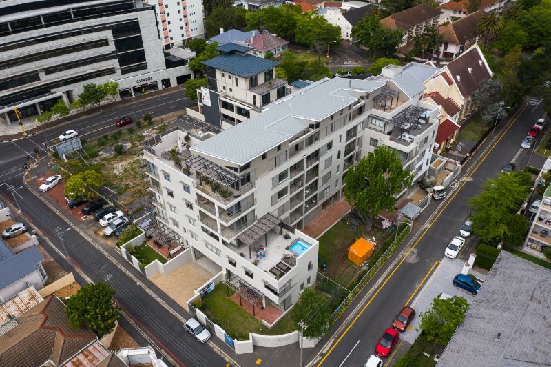 3 Grove Walk