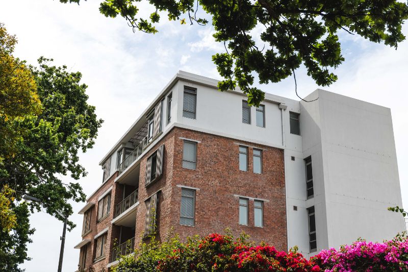 3 Grove Walk