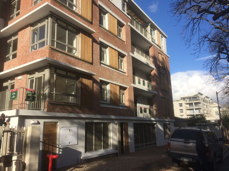 3 Grove Walk